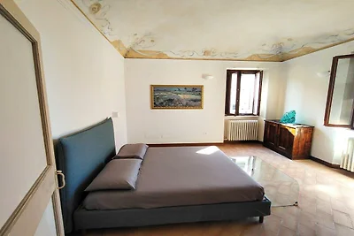 Wohnung in einem Dorf mit Swimmingpool
