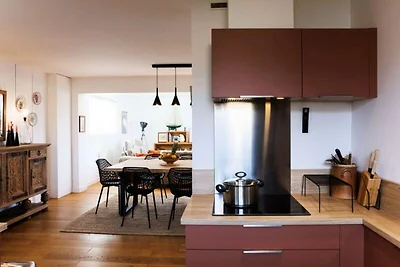 Haus in der Nähe des Wanderwegs GR 34 und der...