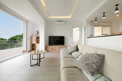 Bellissima villa con terrazza vicino alla...