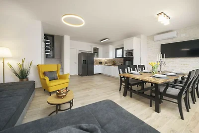 Two Bedroom Villa with Terrace and Swimping...