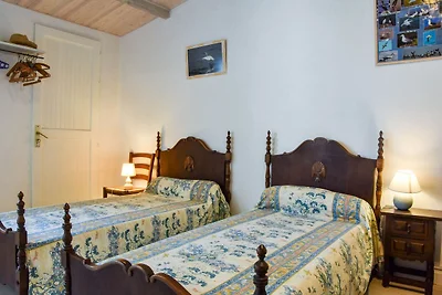 Spaziosa casa vacanze vicino al mare a Loix