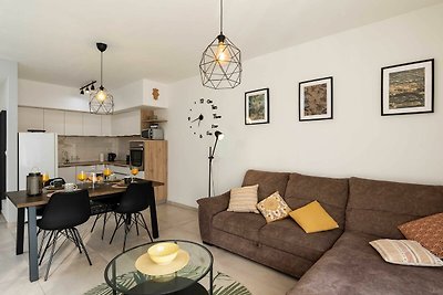 Apartment Why Not - Two Bedroom Apartment wit...