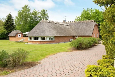 12 Personen Ferienhaus in Væggerløse