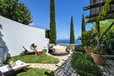 Apartment an der Amalfiküste mit Whirlpool