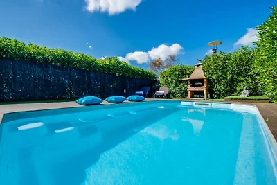 Ferienhaus mit Pool