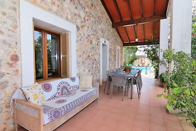 Haus in Buger mit privatem Pool und Garten