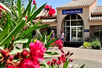 Villa in Mouriès met verwarmd zwembad