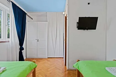 Appartement avec piscine à Vabriga
