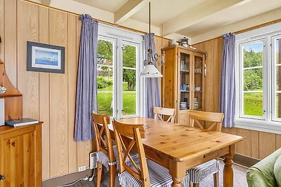 6 Personen Ferienhaus in AVERØY-By Traum