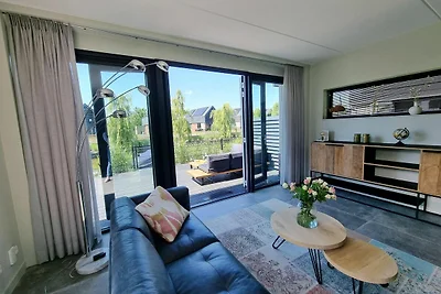 Watervilla Fiif in Friesland mit zwei Zimmern