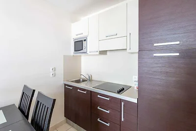 Apartment in Mandelieu-la-Napoule mit Pool