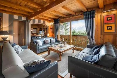 Großes Chalet mit Fasssauna und Whirlpool