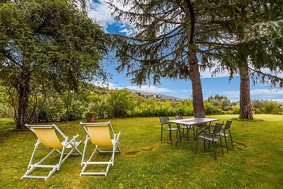 Accogliente villa con piscina privata a...