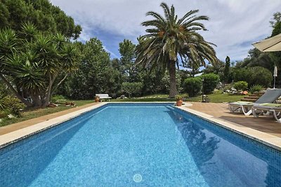 Villa con piscina, giardino e Wifi