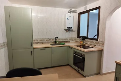 Apartment mit Balkon und Whirlpool