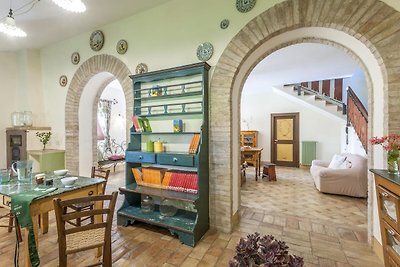 Erholsames Ferienhaus in Fermo mit...