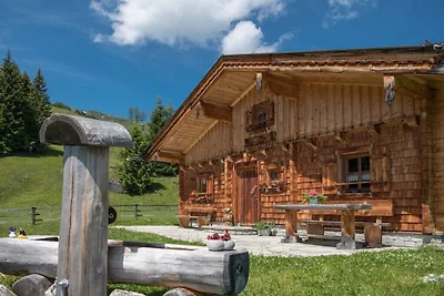 Rifugio alpino a Rauris con piscina