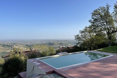 Beautiful villa in Gemmano with jacuzzi and...