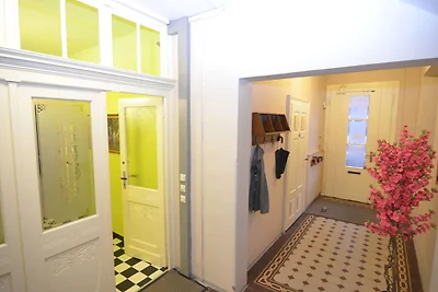 Villa mit Heimkino, Sauna