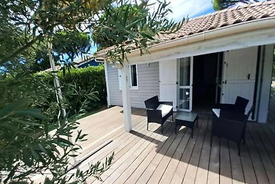 Chalet in der Nähe von Saint-Tropez mit Pool