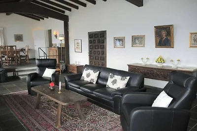 Ferienhaus in Brissago mit Schwimmbecken