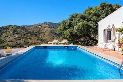 Finca in TORROX met zwembad