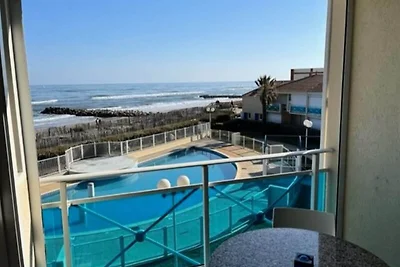 Eleganz mit Meerblick und Swimmingpool