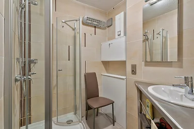 Wohnung mit 4 Zimmern und Terrasse
