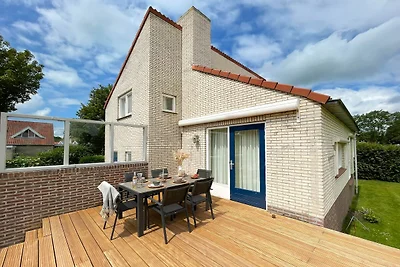 Friese watervilla voor zes personen