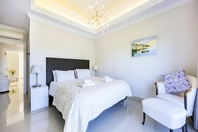 Villa in Lagos mit Golfplatzblick