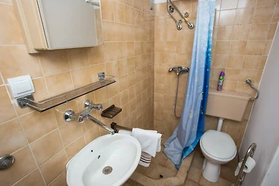 Apartments Ljubimir - Comfort One-Bedroom Apa...