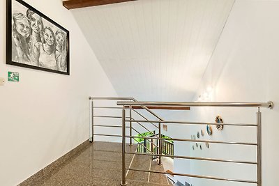 Gemütliche Wohnung in Otočac mit Balkon