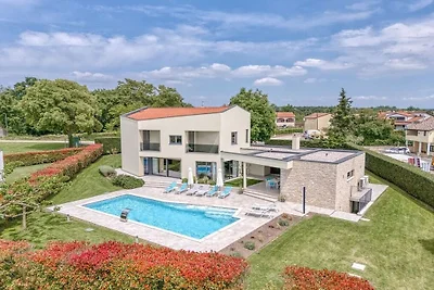 Villa in Tinjan mit Barbecue und Wifi