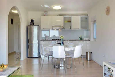 Wohnung mit Balkon und Meerblick