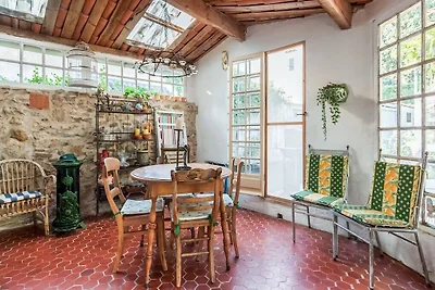 Charmantes Ferienhaus in Lorgues mit Pool