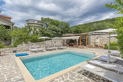 Villa in Koromačno mit Schwimmbecken
