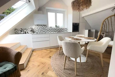 Regent House en Spa boven de golven