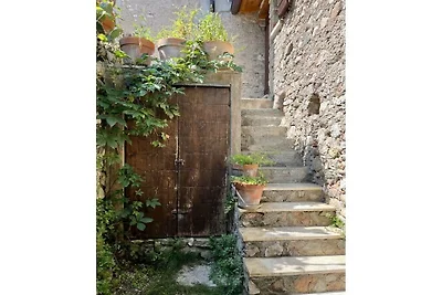 Casa de vacaciones en Gargnano con piscina.