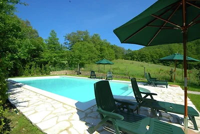 Due dimore caratteristiche in una tenuta in...