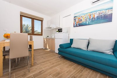 Villa LA - Comfort One-Bedroom Apartment with...