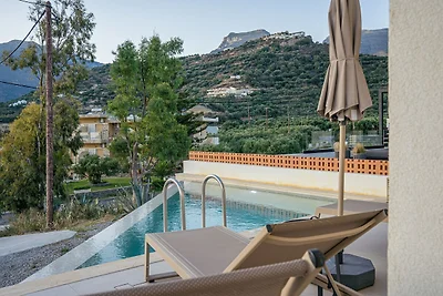 Villa op Kreta met privézwembad bij strand