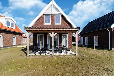 Nieuw vakantiehuis met sauna aan het water