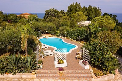 Villa in Castellammare del Golfo with private...