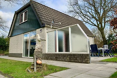 Modernes Ferienhaus mit Garten