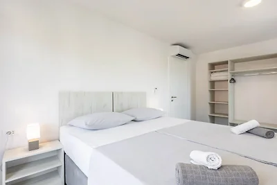 Villa Bonce - Five Bedroom Villa with Private...
