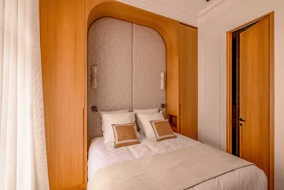 Luxe A/C Apt - 6P/3BDR - Arc de Triomphe