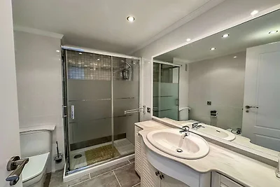 Appartamento familiare sulla costa a La...