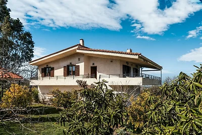 Vakantiewoning in Paralia Avlidos bij zee