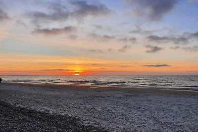 Gemütliches Strandhaus mit Spa