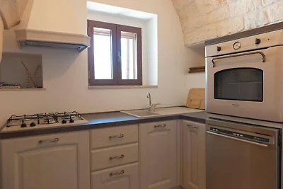 Trulli in Puglia con Piscina e Panorama